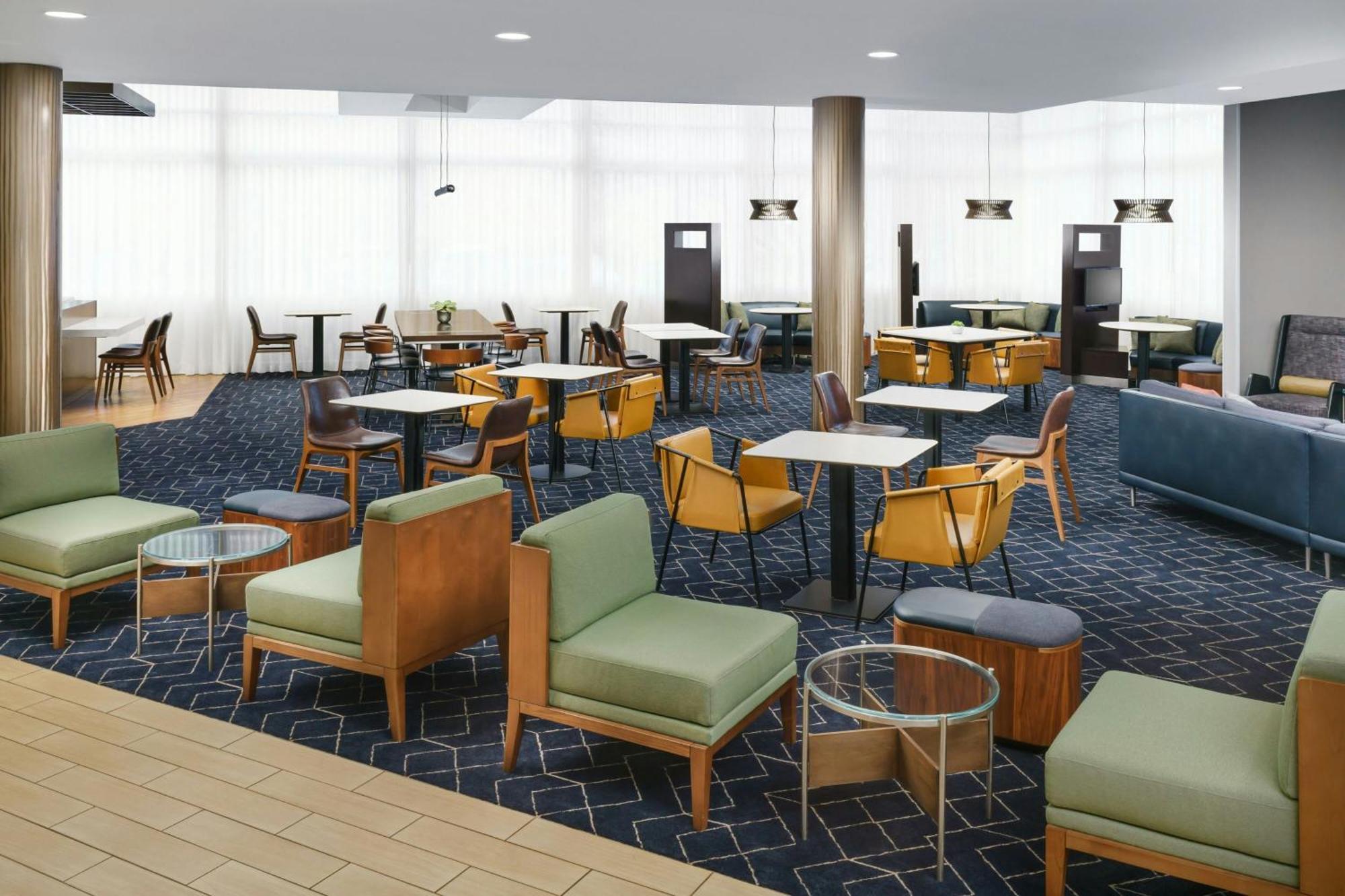 Courtyard By Marriott Los Angeles Woodland Hills Exterior photo